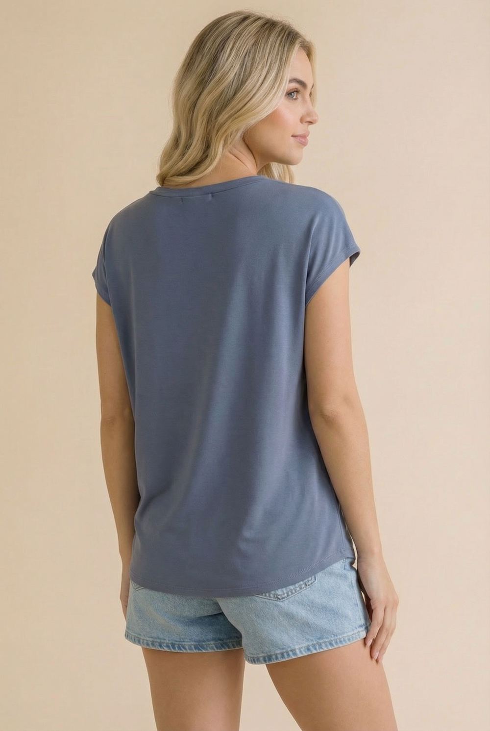 Everyday Grace V-neck Tee