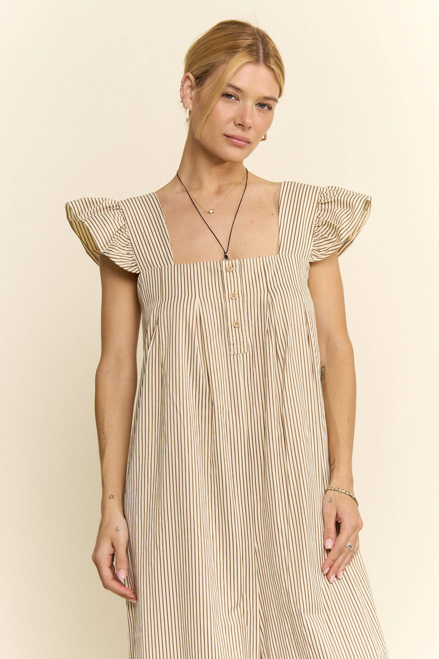 STRIPE SLEEVELESS RUFFLE JUMPSUIT
