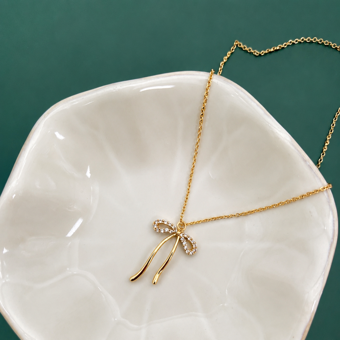 Dainty Rhinestone Bow Necklace