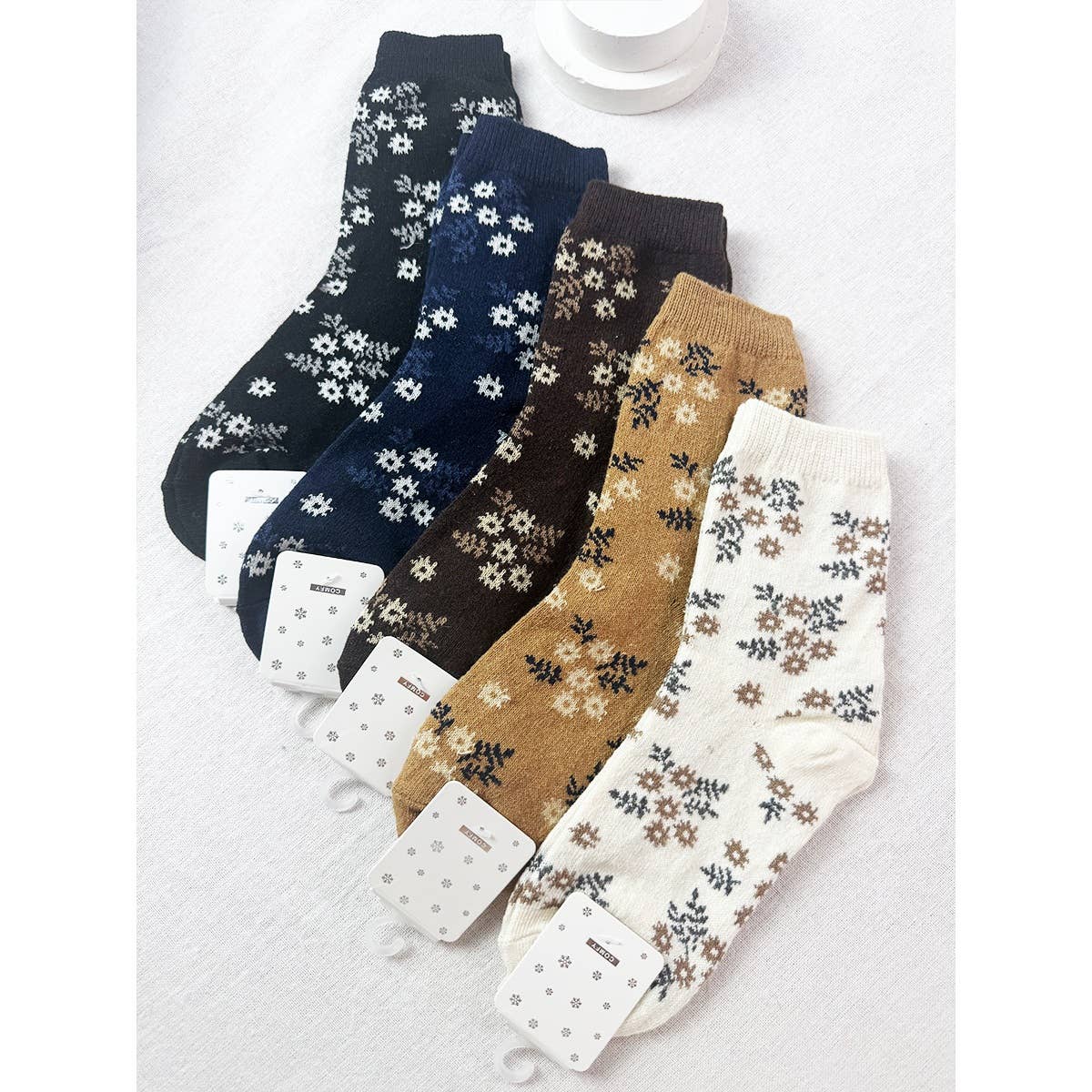Floral Cabin Cozy Crew Socks
