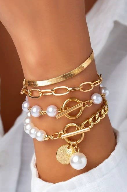 Pearls & Gold Mixed Chain Bracelet Stack