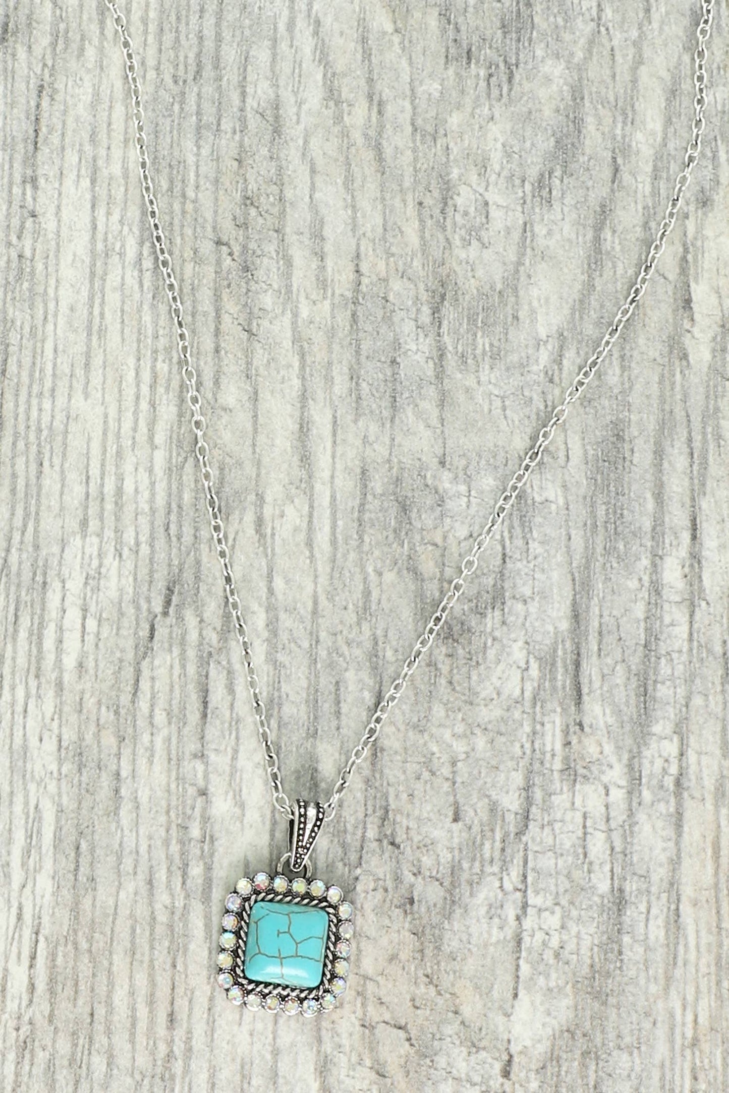 Turquoise Crystal Pendant Necklace – Western Style Silver Statement Necklace