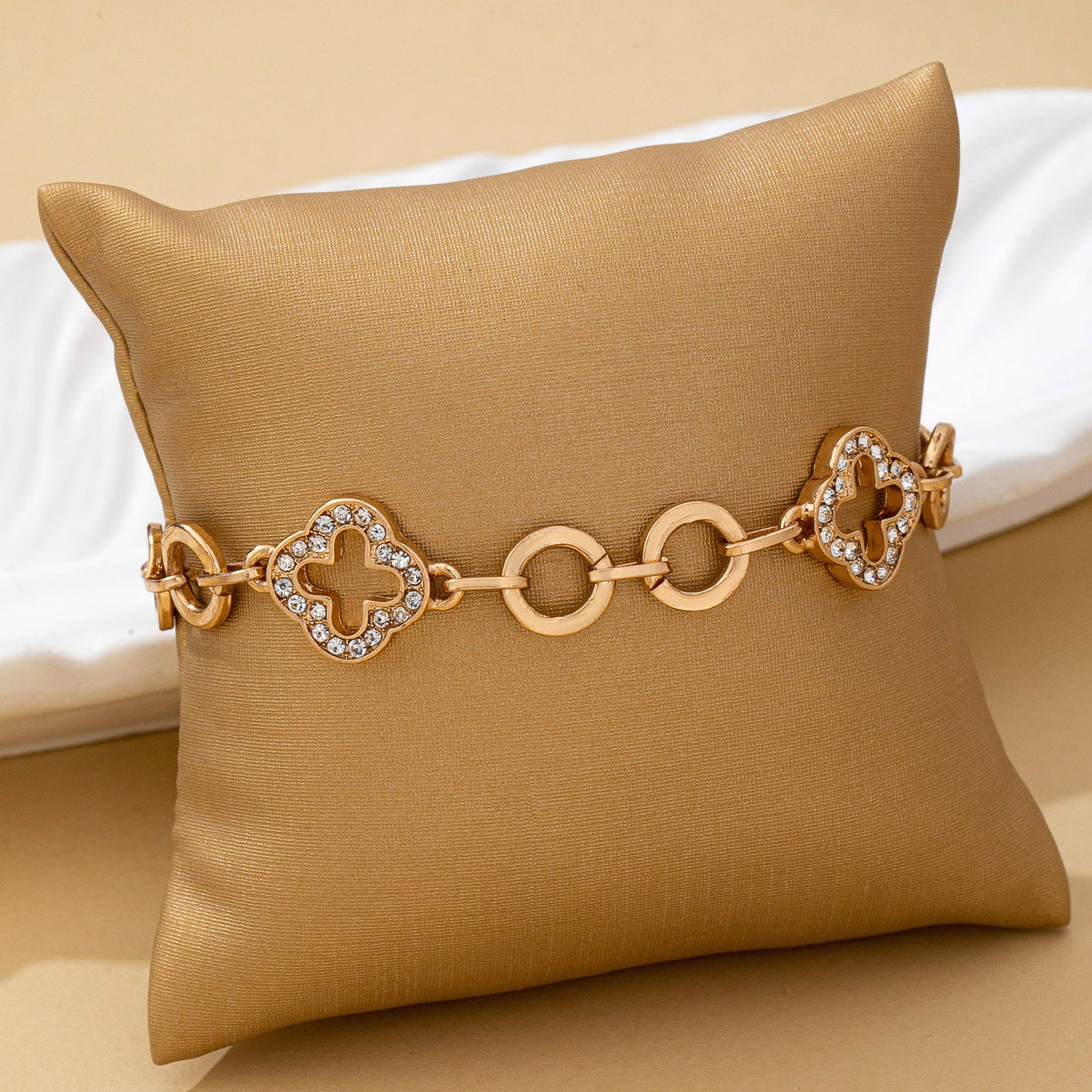 Golden Clover Sparkle Link Bracelet