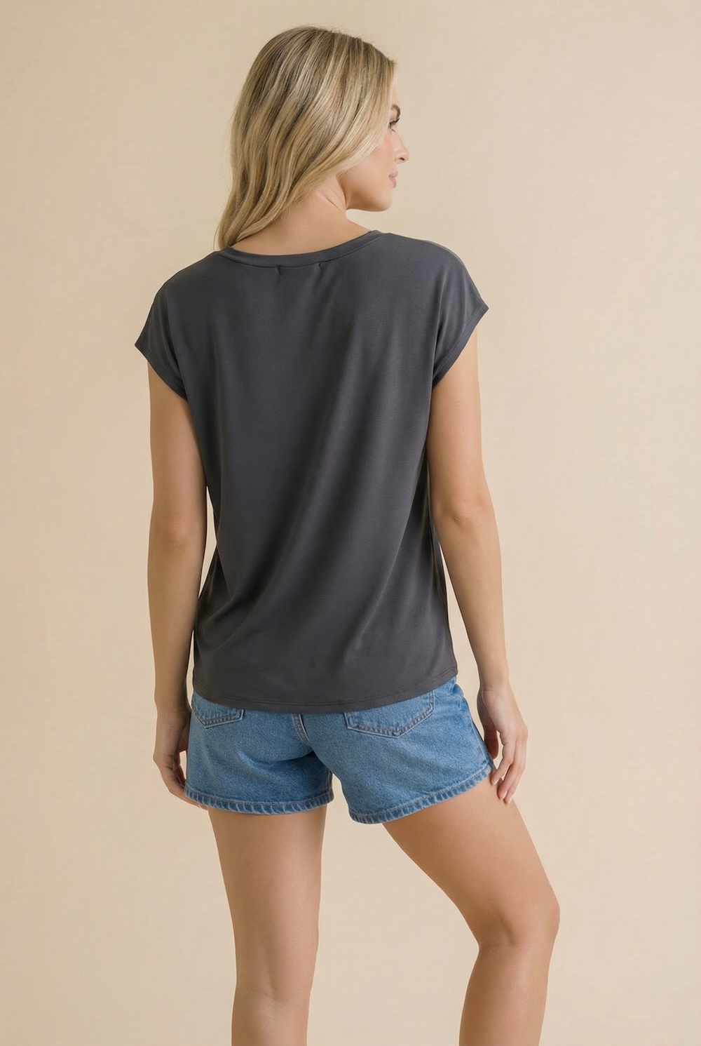 Everyday Grace V-neck Tee