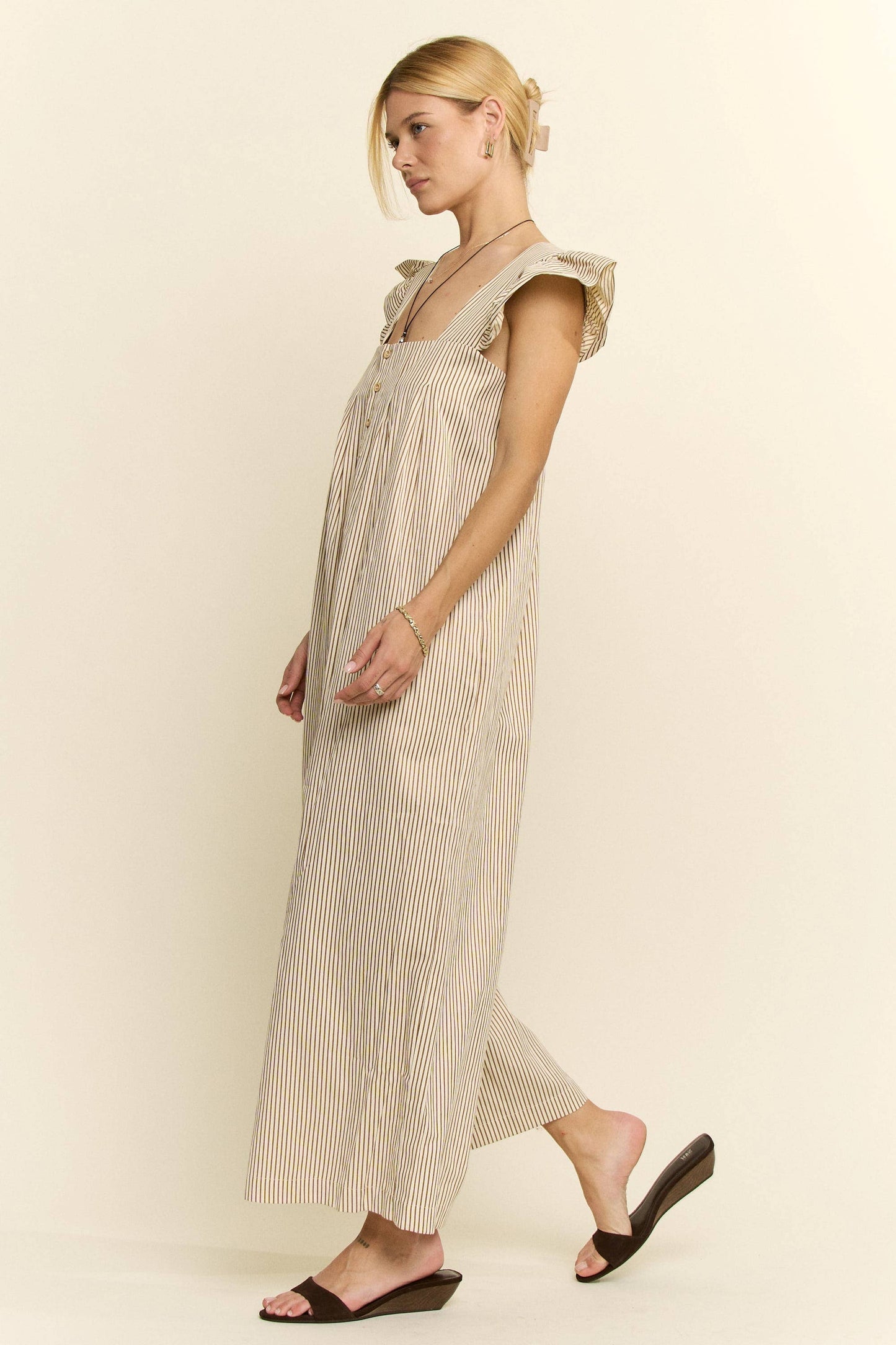 STRIPE SLEEVELESS RUFFLE JUMPSUIT